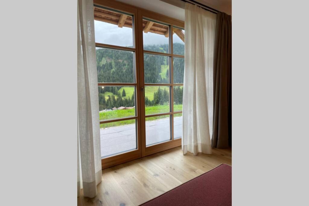 Surrounded By Green - Luxury Chalet At The Foot Of The Dolomites Διαμέρισμα La Villa  Εξωτερικό φωτογραφία