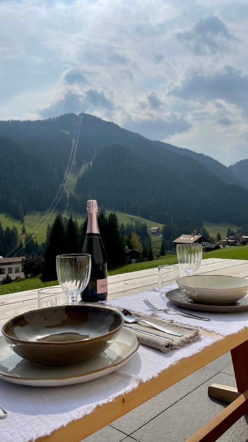 Surrounded By Green - Luxury Chalet At The Foot Of The Dolomites Διαμέρισμα La Villa  Εξωτερικό φωτογραφία